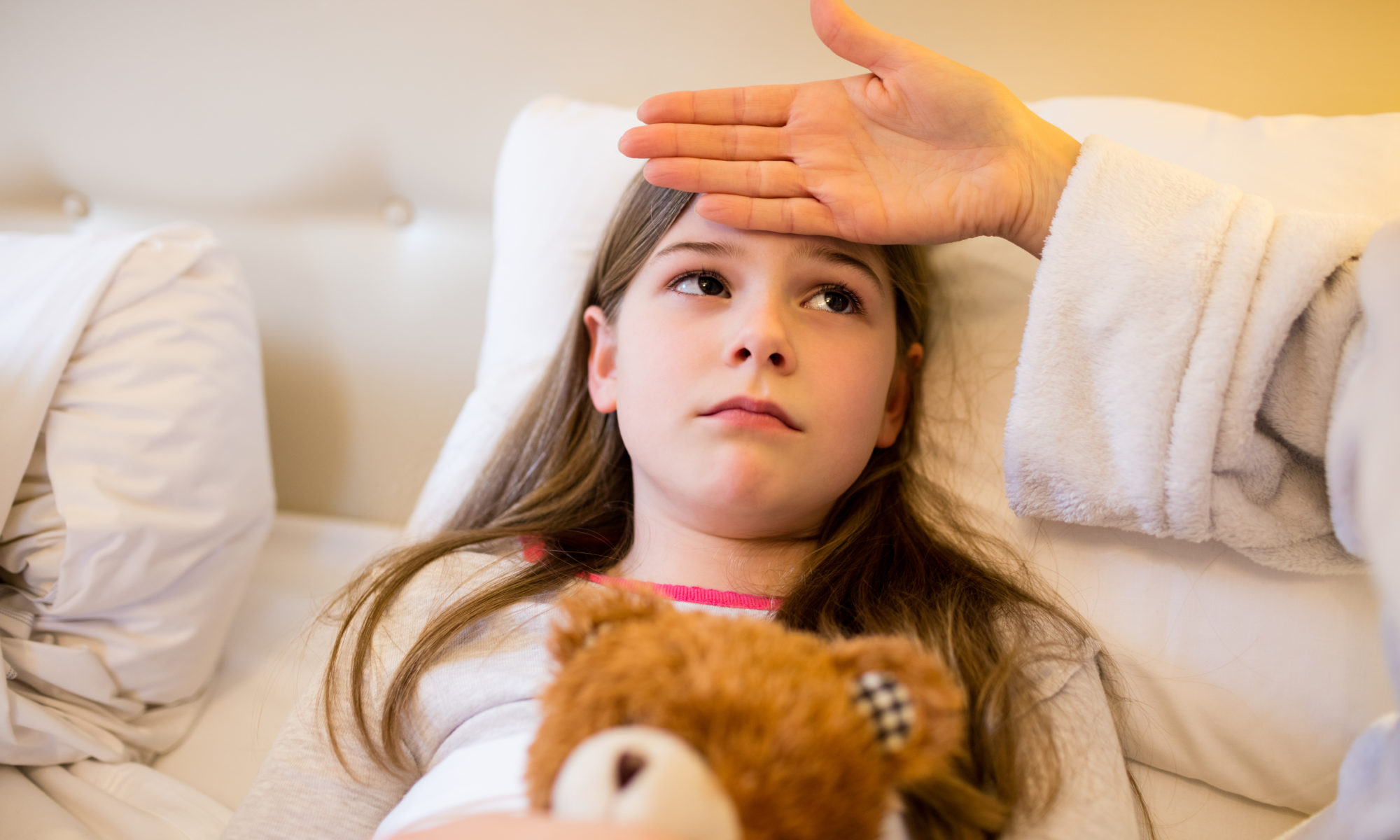 When Does a Fever Warrant a Trip to Urgent Care? 8 Warning Signs