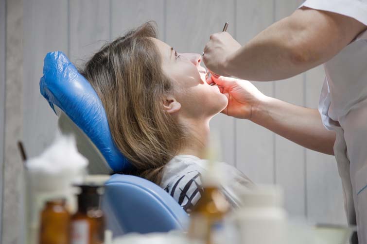 How to Deal with Dental Emergencies Before Getting Urgent Care in Southington, CT