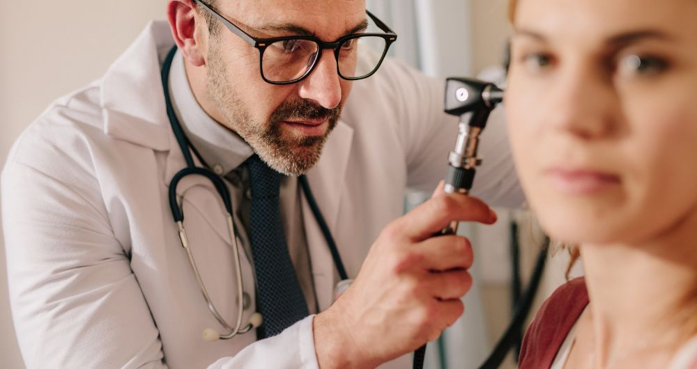 9 Reasons to Visit Urgent Care for Ear Pain