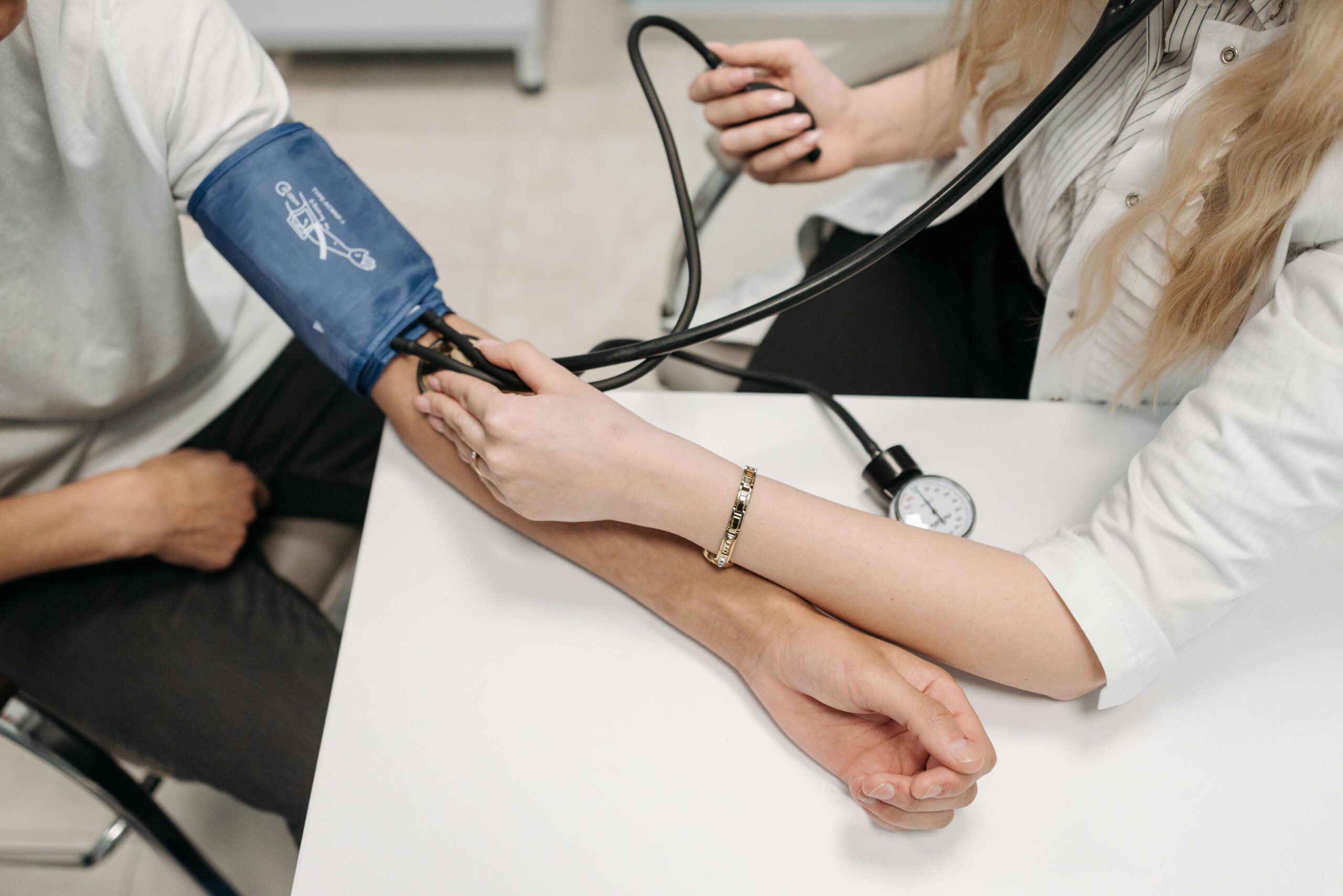 5 Ways the Right Primary Care Doctor in Southington, CT, Can Help with High Blood Pressure